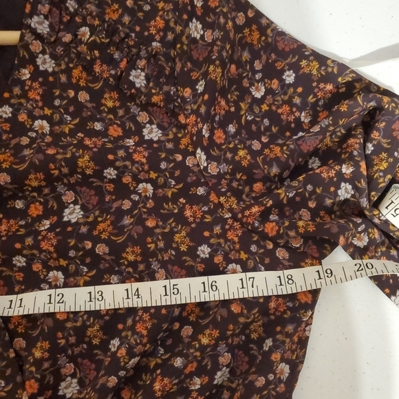 CURRENT Air Medium Ditzy Floral Ruffled Peasant Faux Wrap Dress Long Sleeves - Picture 15 of 16